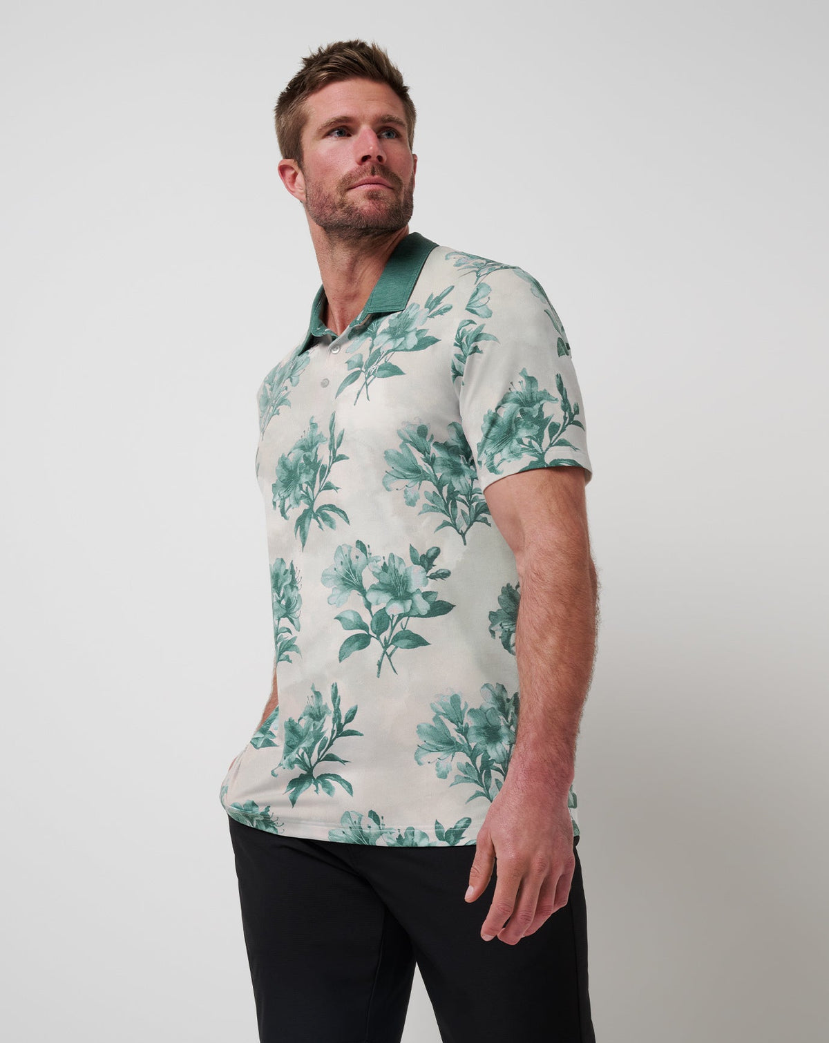 Featherweight Magnolia Polo Moonbeam | Travis Mathew Essential