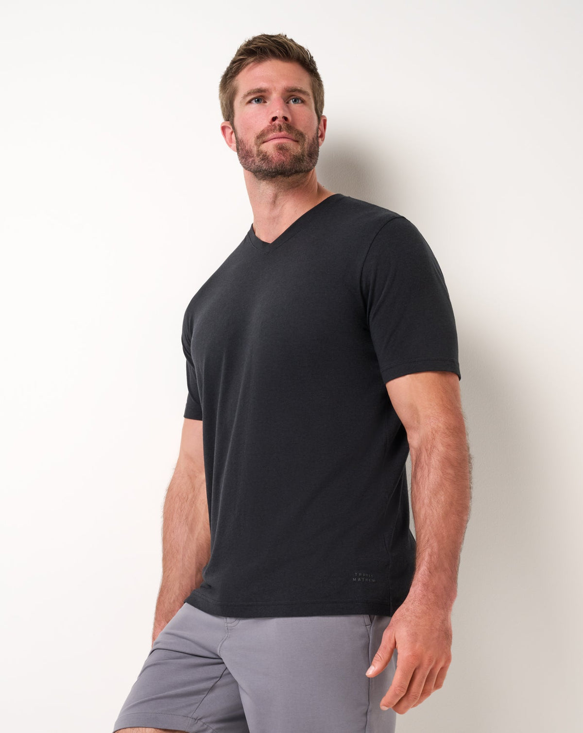 Cloud V-Neck Tee Black | Travis Mathew Discount