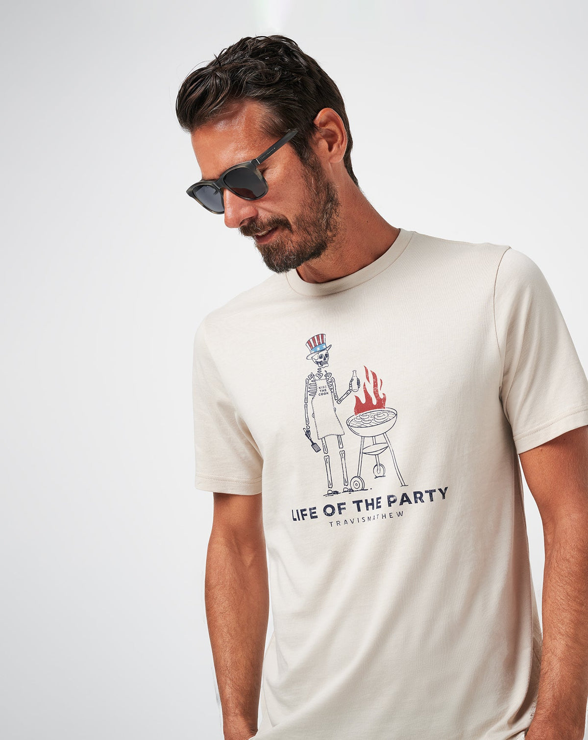 Grill And Thrill Tee Italian Sand | Travis Mathew Latest