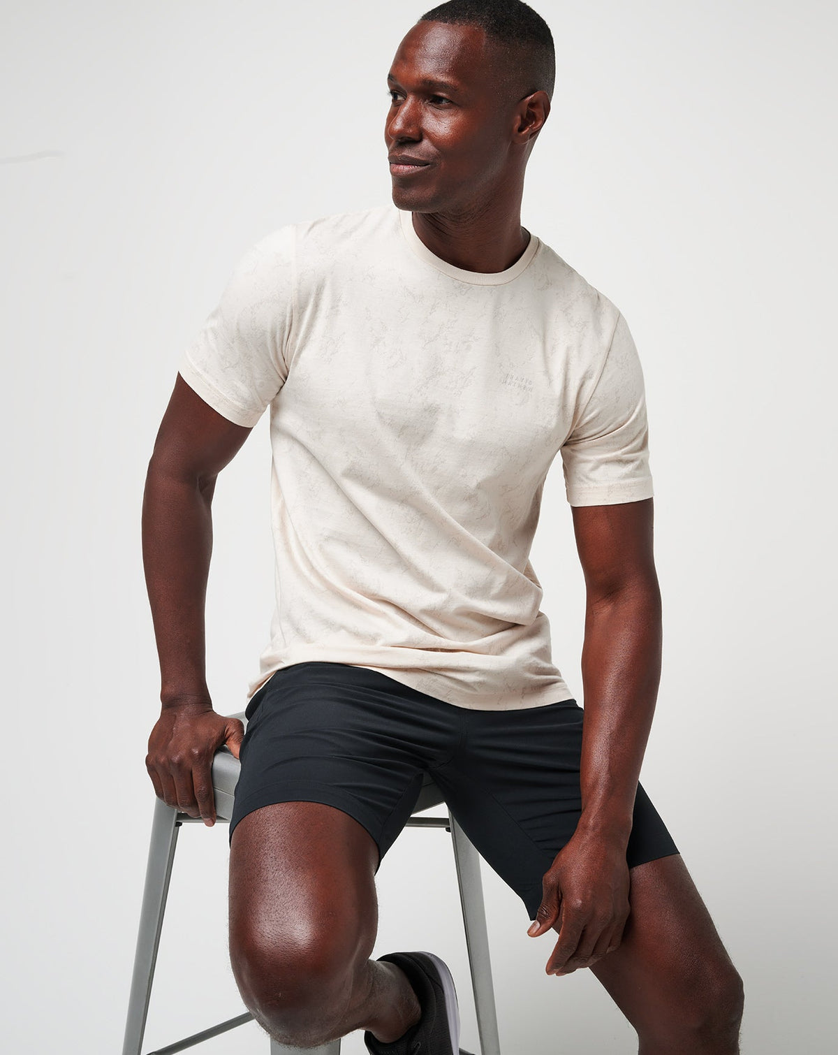 Warmer Tides Tee Moonbeam | Travis Mathew Top Pick