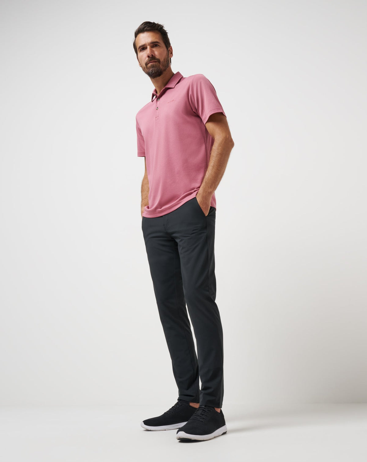 Open To Close Tech Chino Pant Black | Travis Mathew Everyday