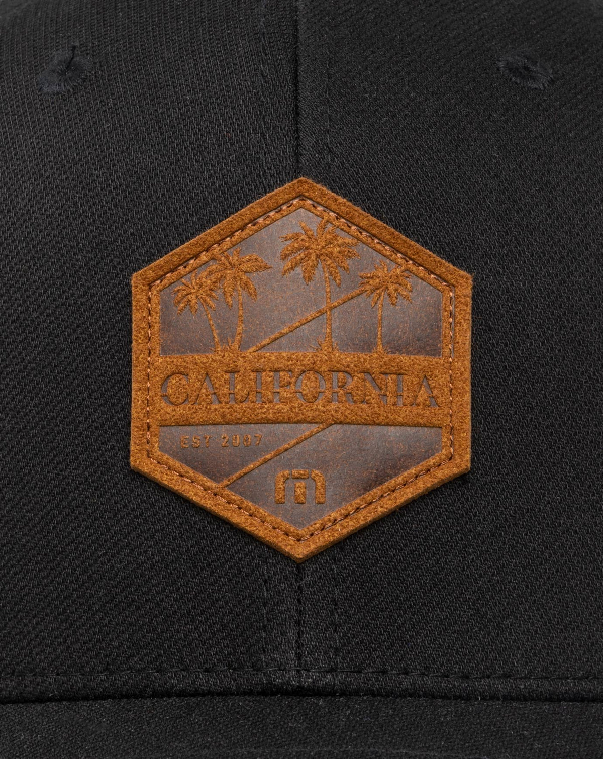 Kirby Cove Snapback Hat Black | Travis Mathew Everyday