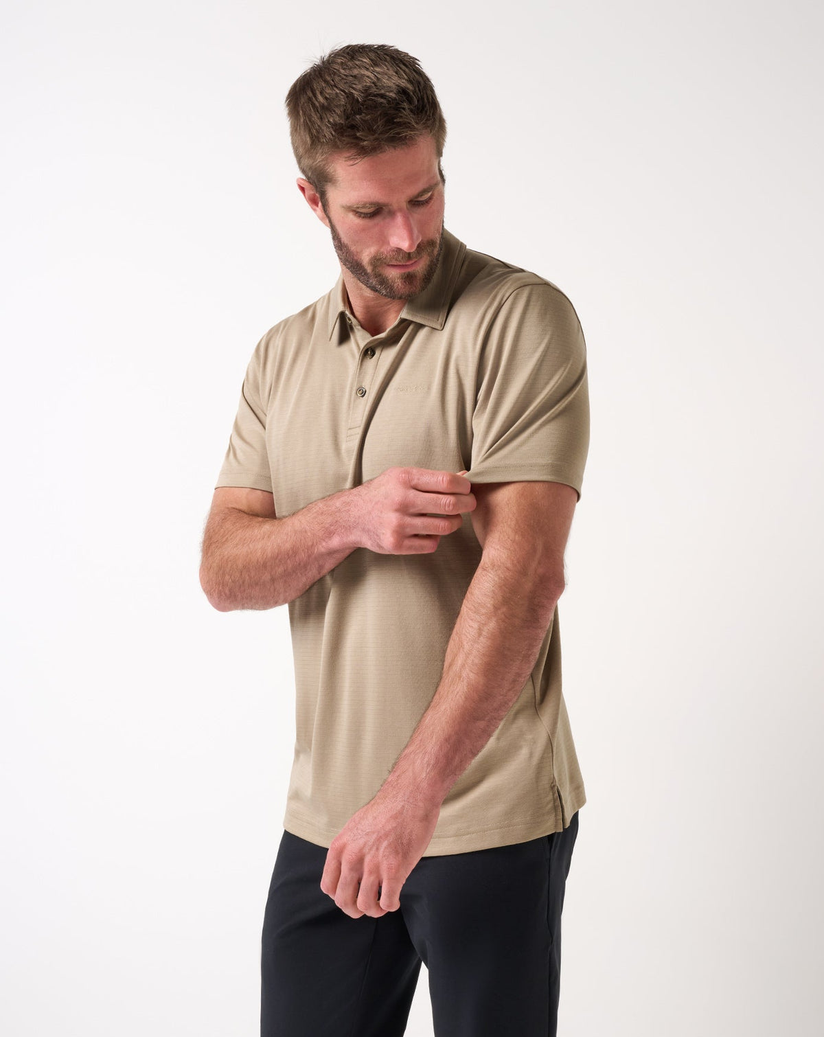 The Zinna 2.0 Polo Weathered Teak | Travis Mathew Great Value