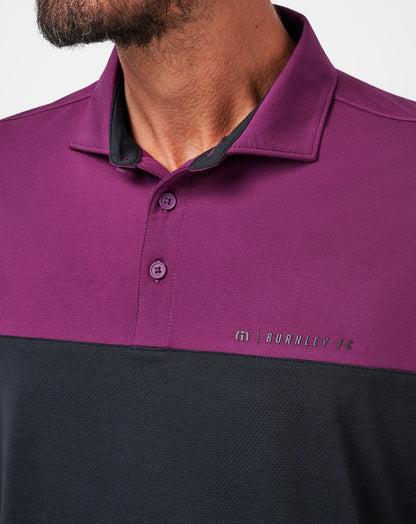 Burnley Pushback Polo Black | Travis Mathew Premium