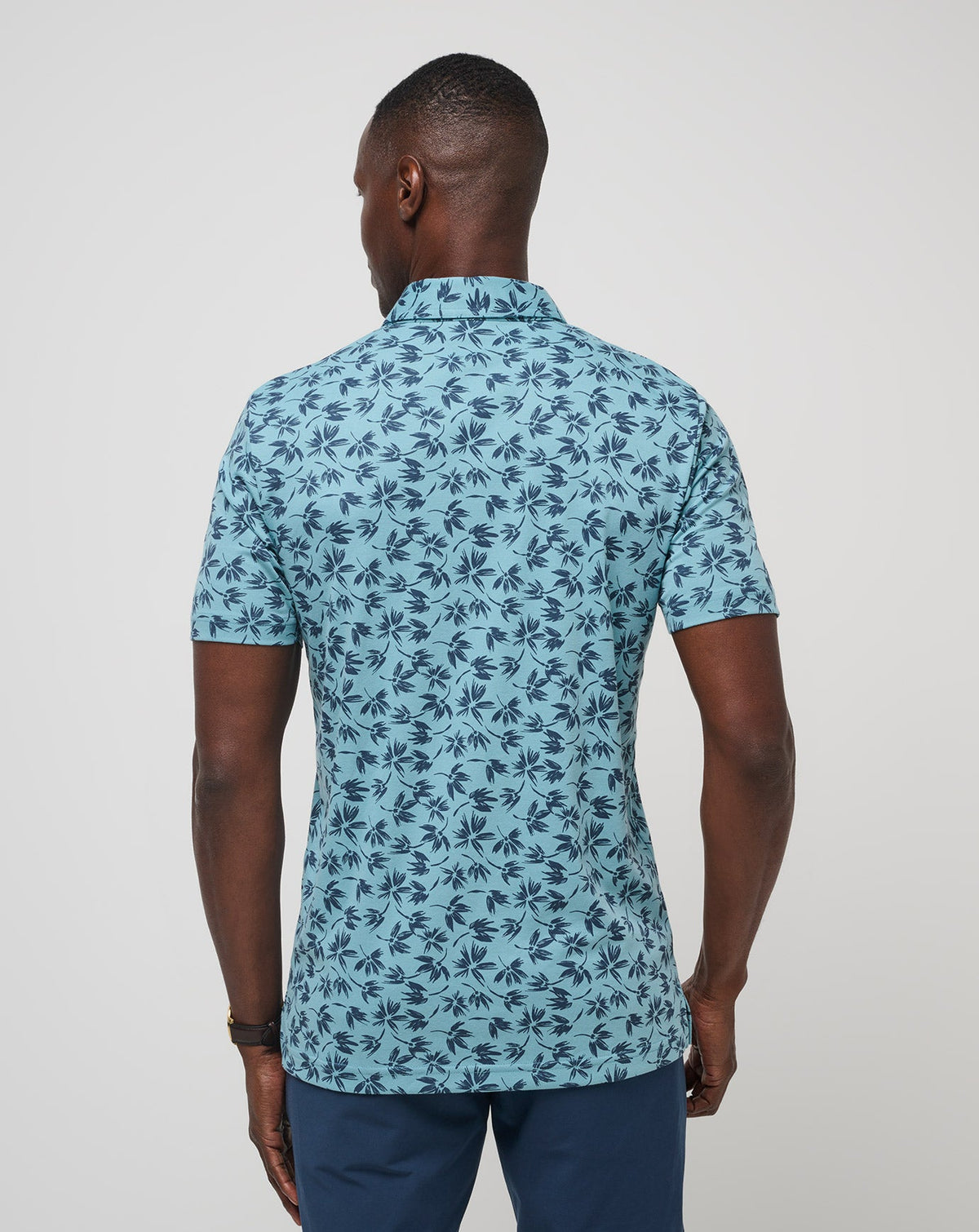 Featherweight Jungle Polo Cameo | Travis Mathew Premium