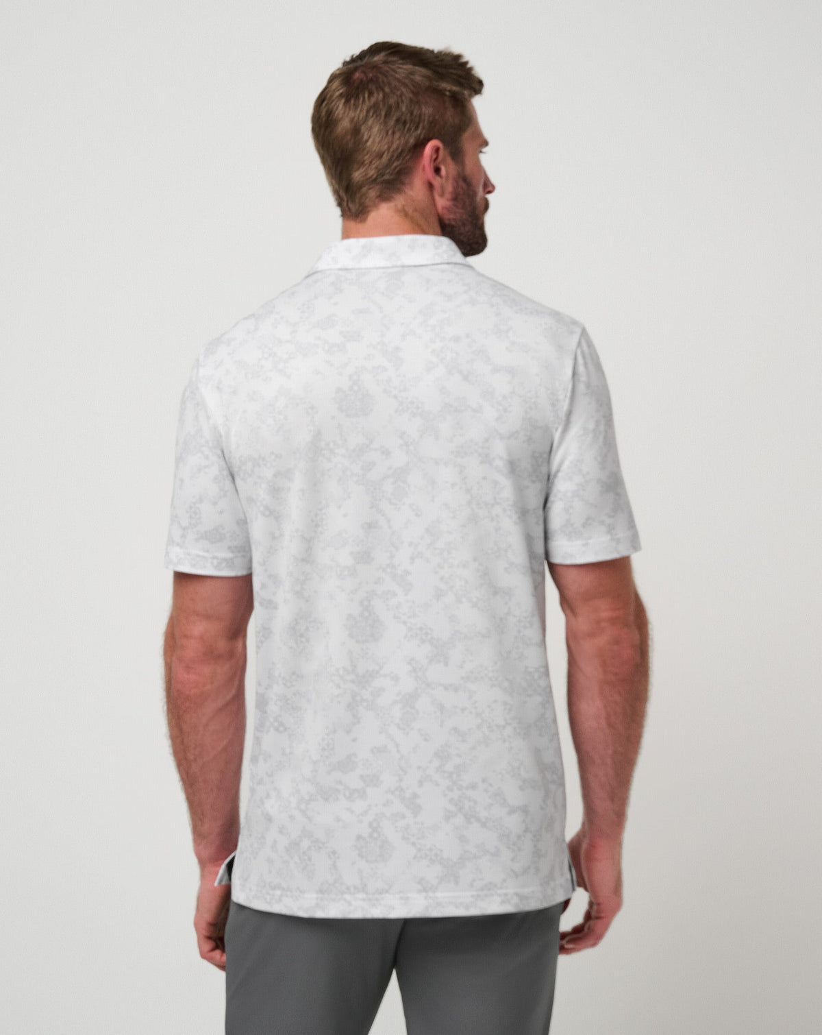 Featherweight Steep Wave Polo White | Travis Mathew Quality