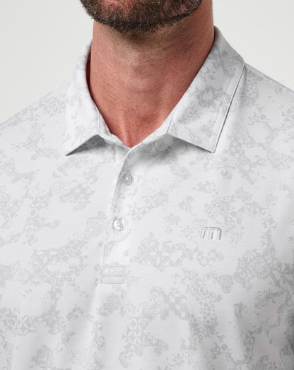 Featherweight Steep Wave Polo White | Travis Mathew Quality