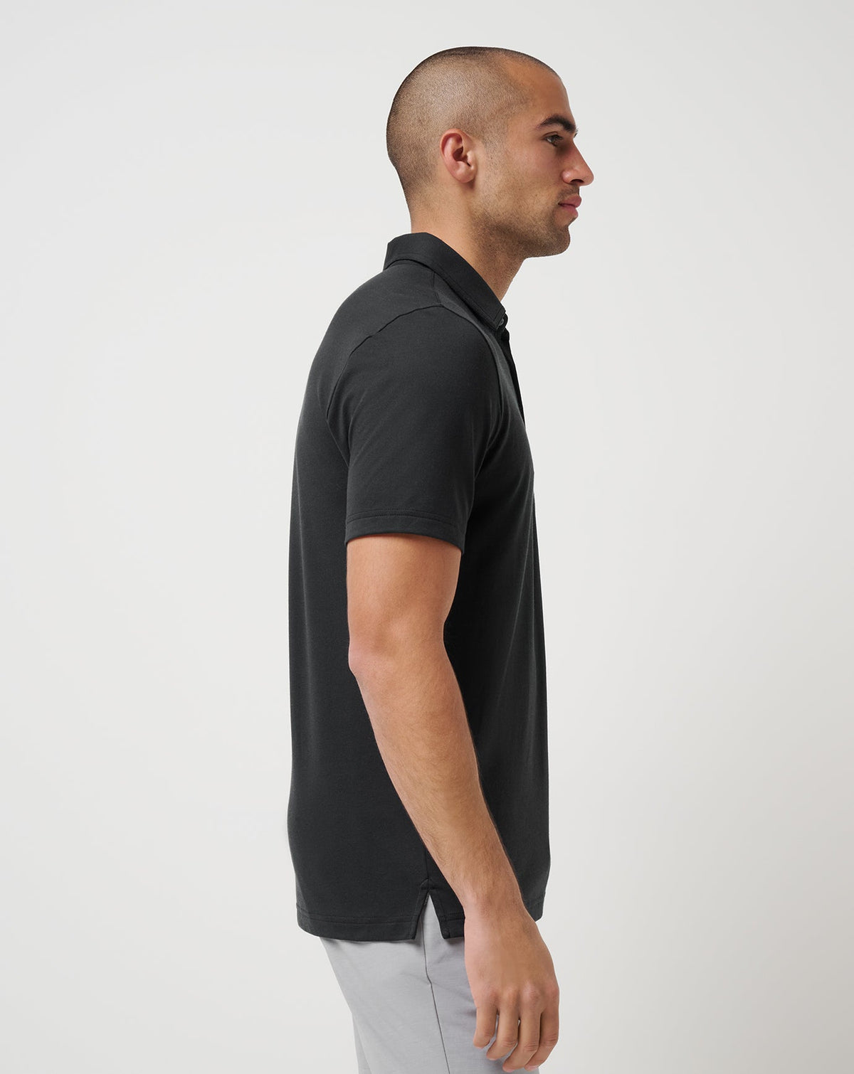 Featherweight Polo Black | Travis Mathew Trending