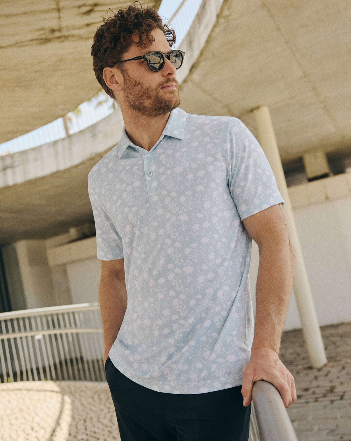 Featherweight Cove Polo Azzurro | Travis Mathew Latest