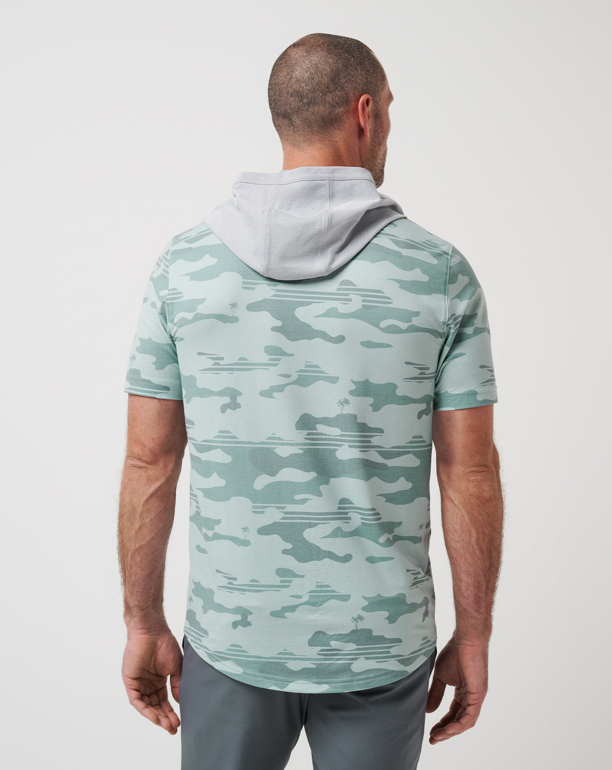Featherweight Stealth Polo Gray Mist | Travis Mathew Latest