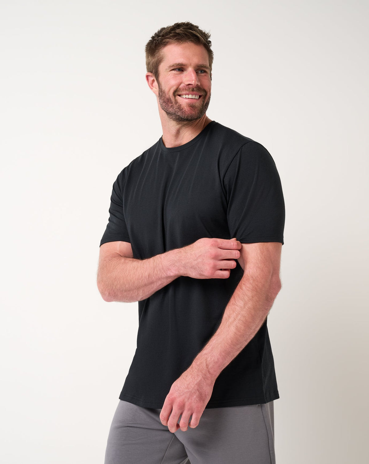Performance Jersey Tee Black | Travis Mathew Classic