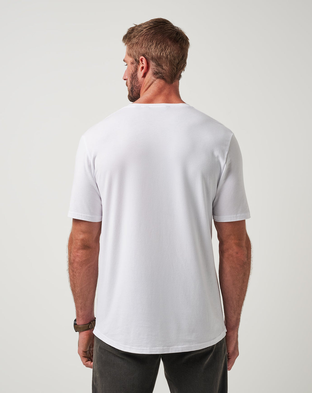Cloud Crew Tee White | Travis Mathew Everyday