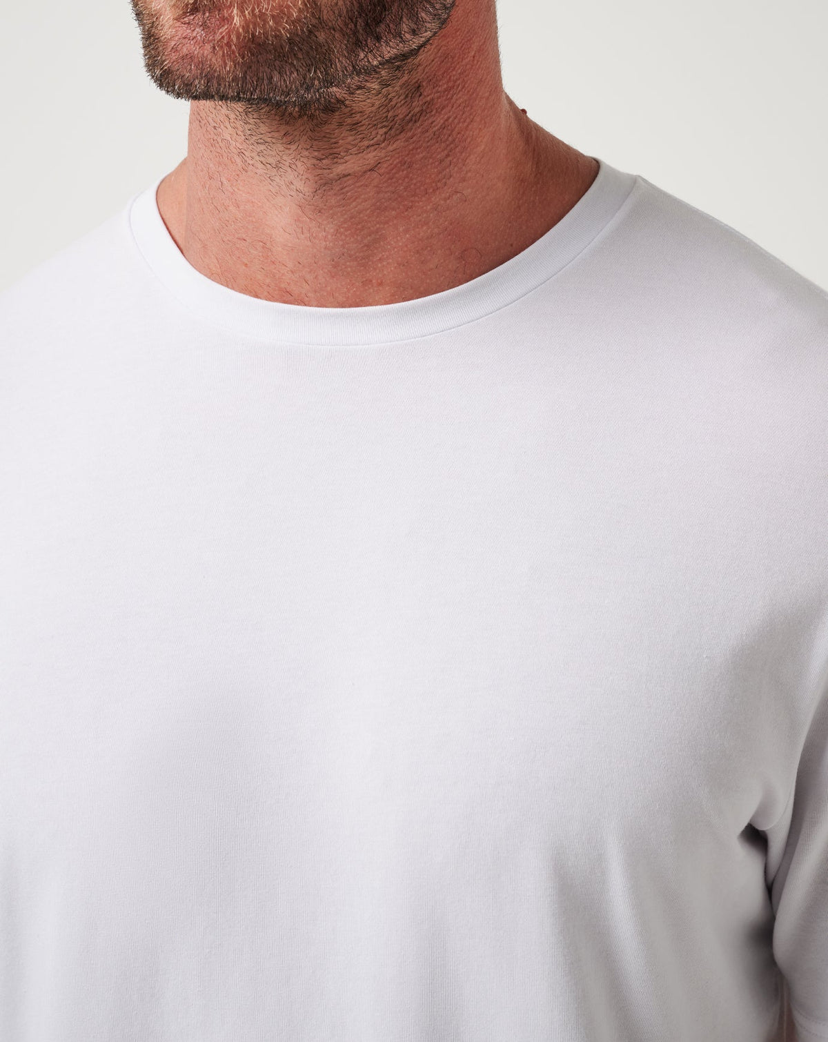 Cloud Crew Tee White | Travis Mathew Everyday