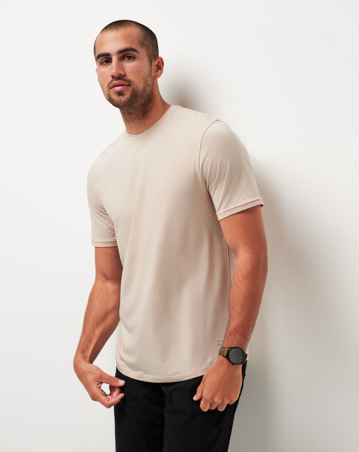 Cloud Crew Tee Italian Sand | Travis Mathew Great Value