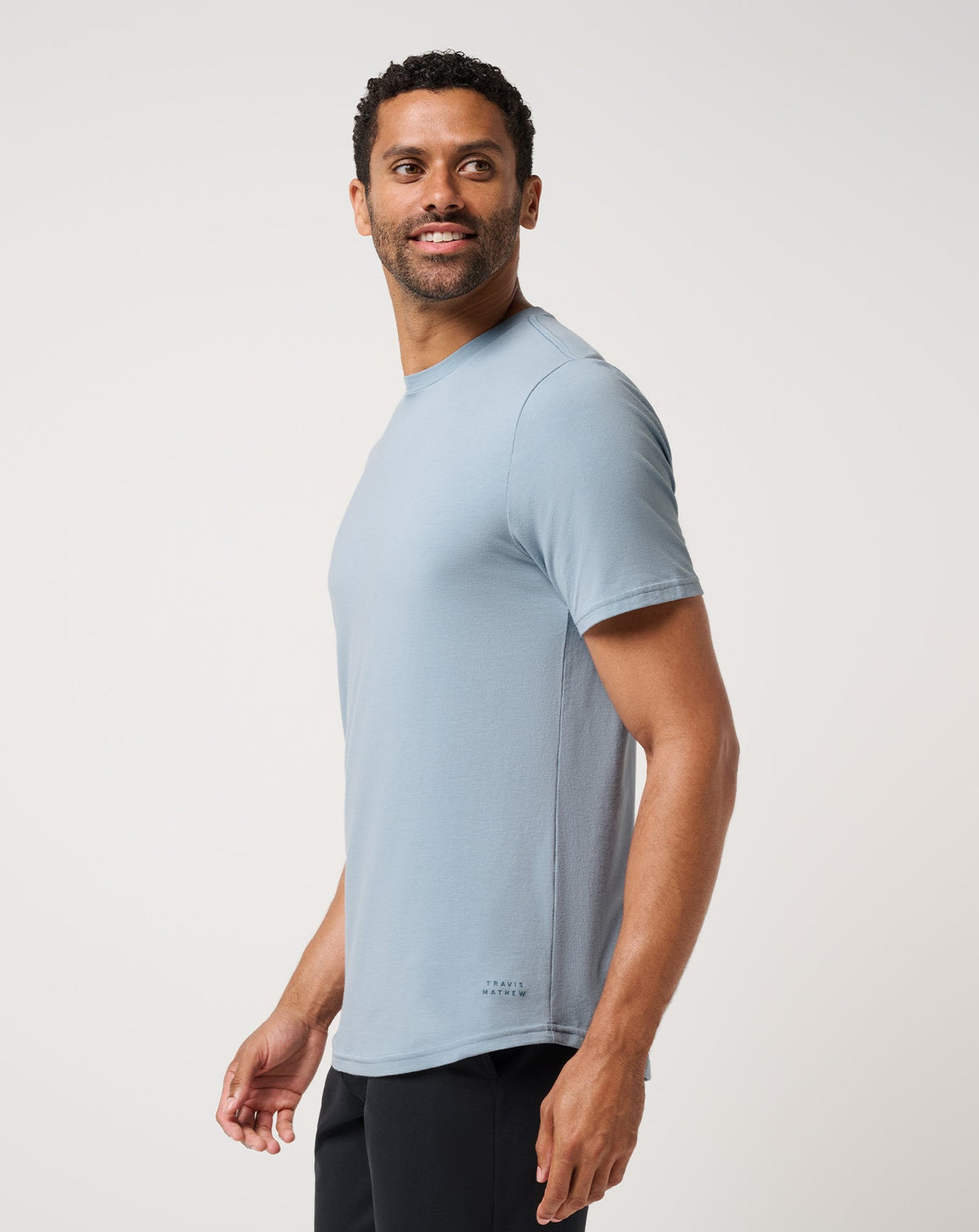 Cloud Crew Tee Ash Blue | Travis Mathew Smart Buy