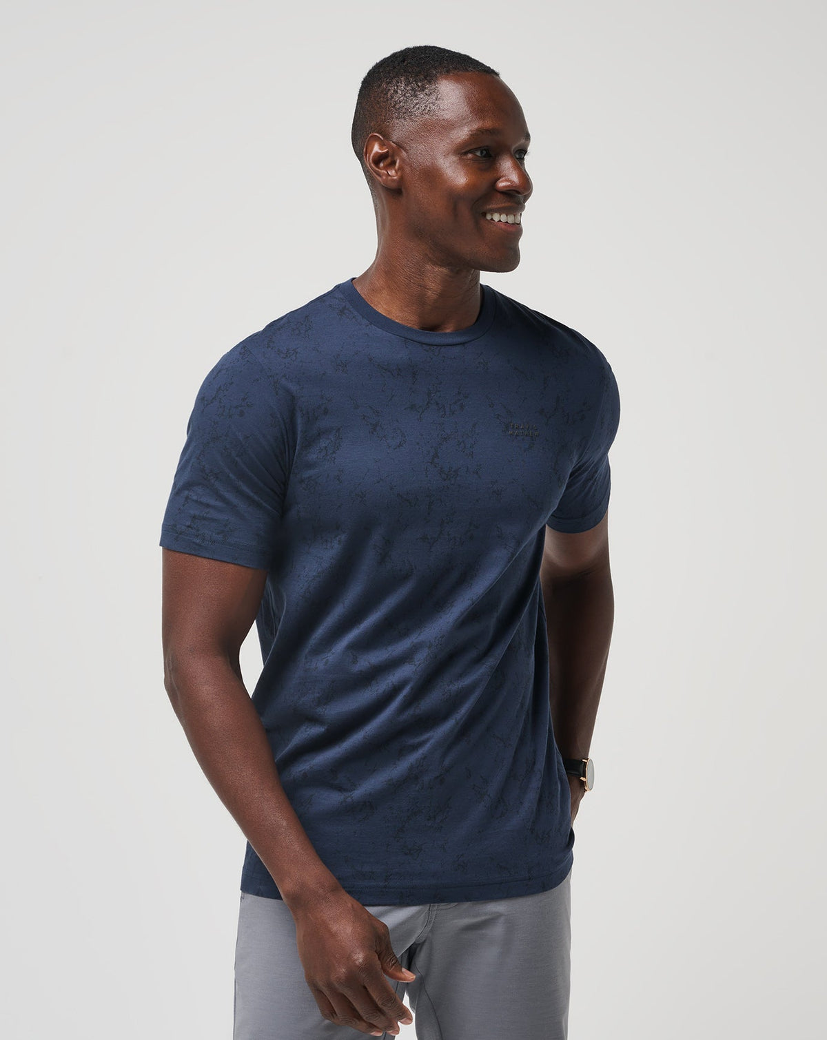 Warmer Tides Tee Total Eclipse | Travis Mathew Smart Buy