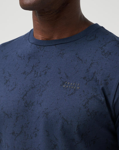 Warmer Tides Tee Total Eclipse | Travis Mathew Smart Buy