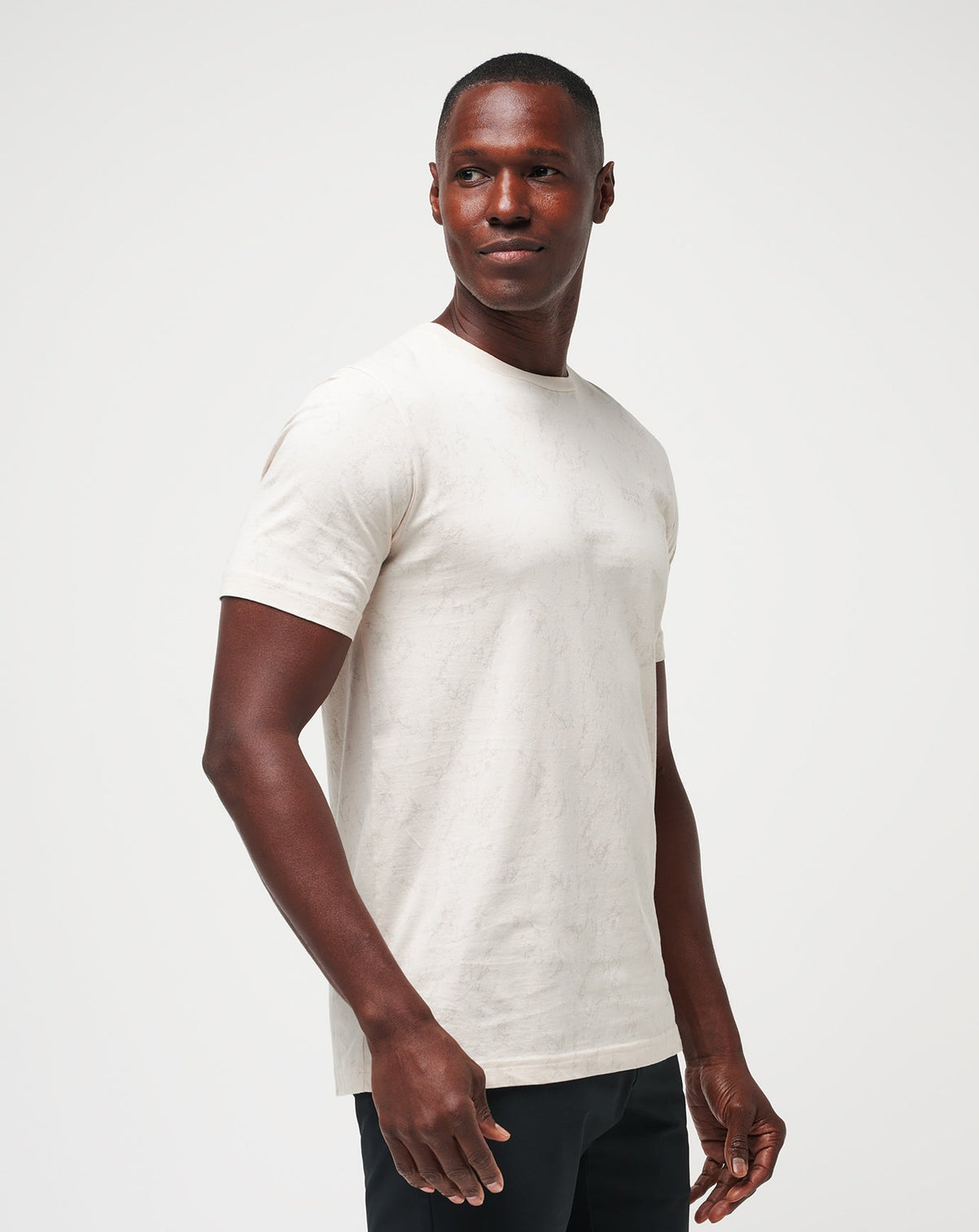 Warmer Tides Tee Moonbeam | Travis Mathew Top Pick