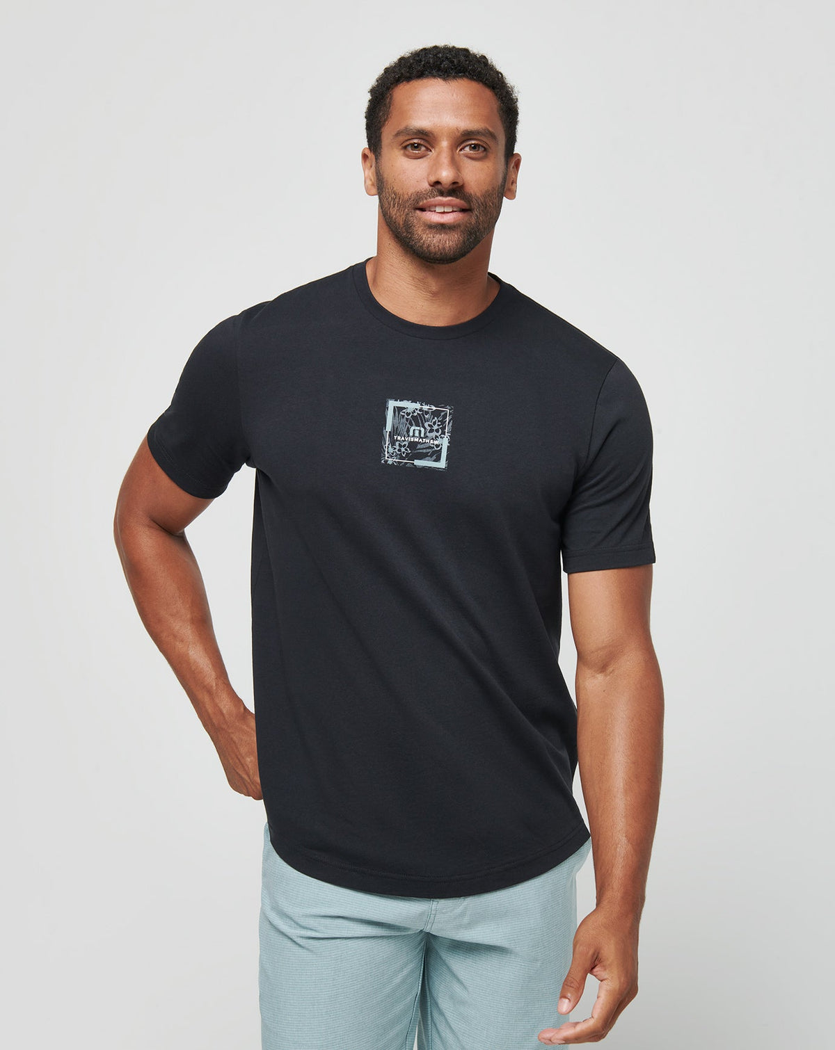 Living Aloha Tee Black | Travis Mathew Signature