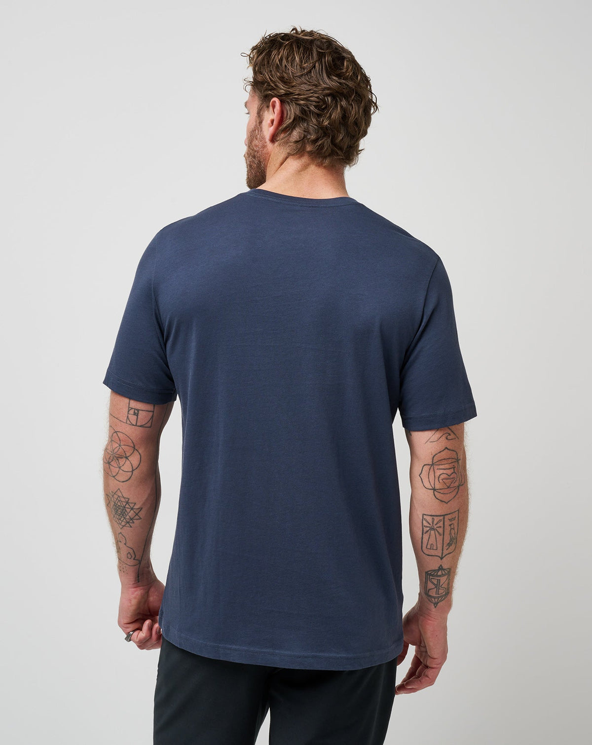 Local Phrases Tee Blue Nights | Travis Mathew Quality