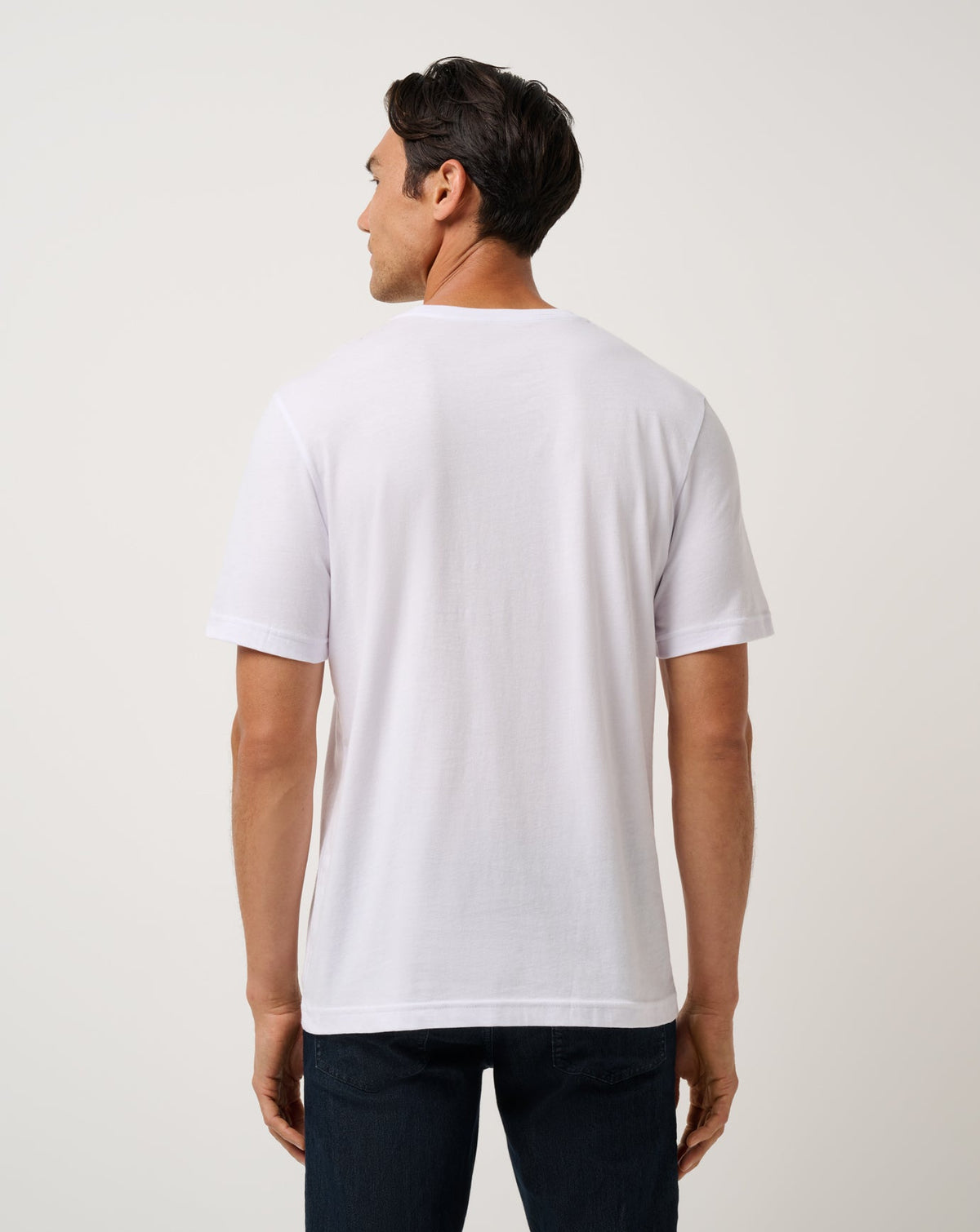 Tropical Tailgate Tee White | Travis Mathew Exclusive