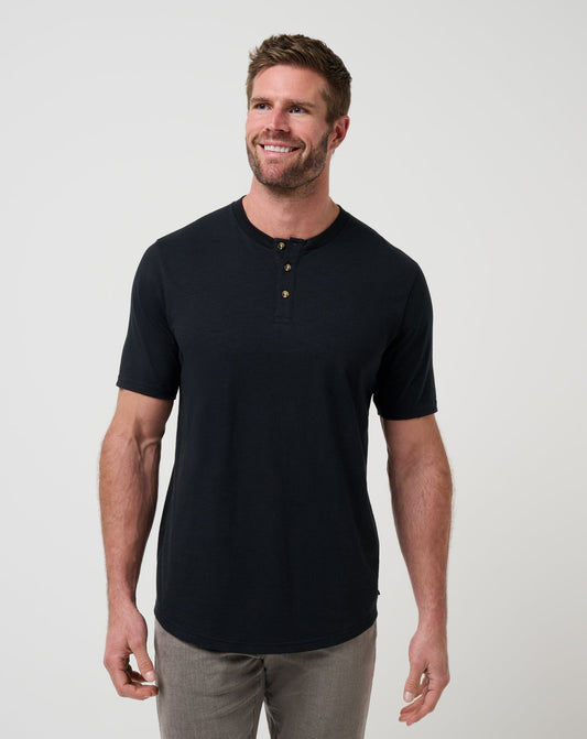 All Adrift Tee Black | Travis Mathew Customer Favorite