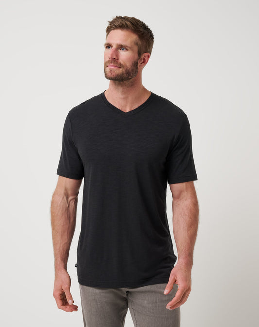 Cloud Tee Black | Travis Mathew Everyday