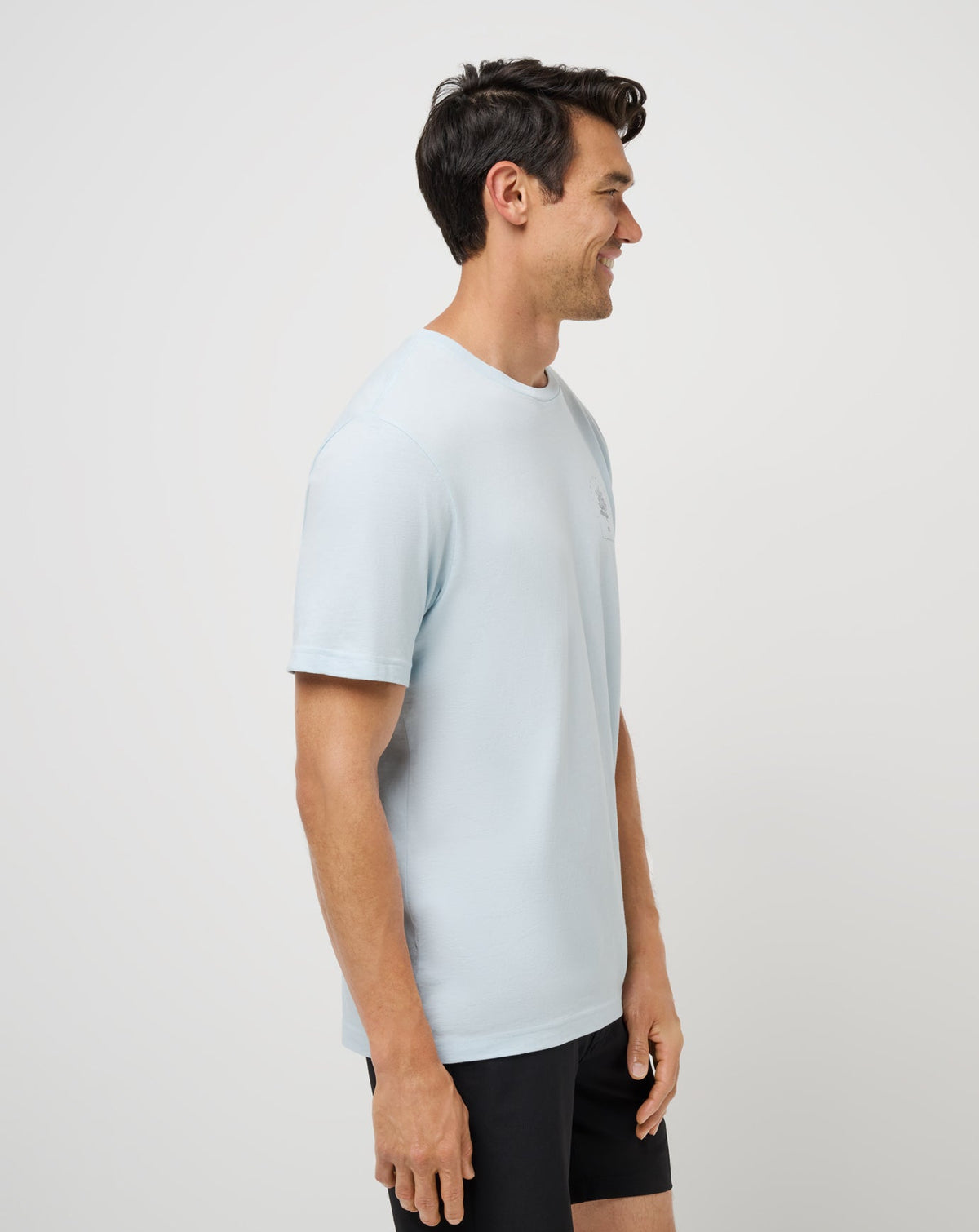 Coastal Scenery Tee Azzurro | Travis Mathew Trending