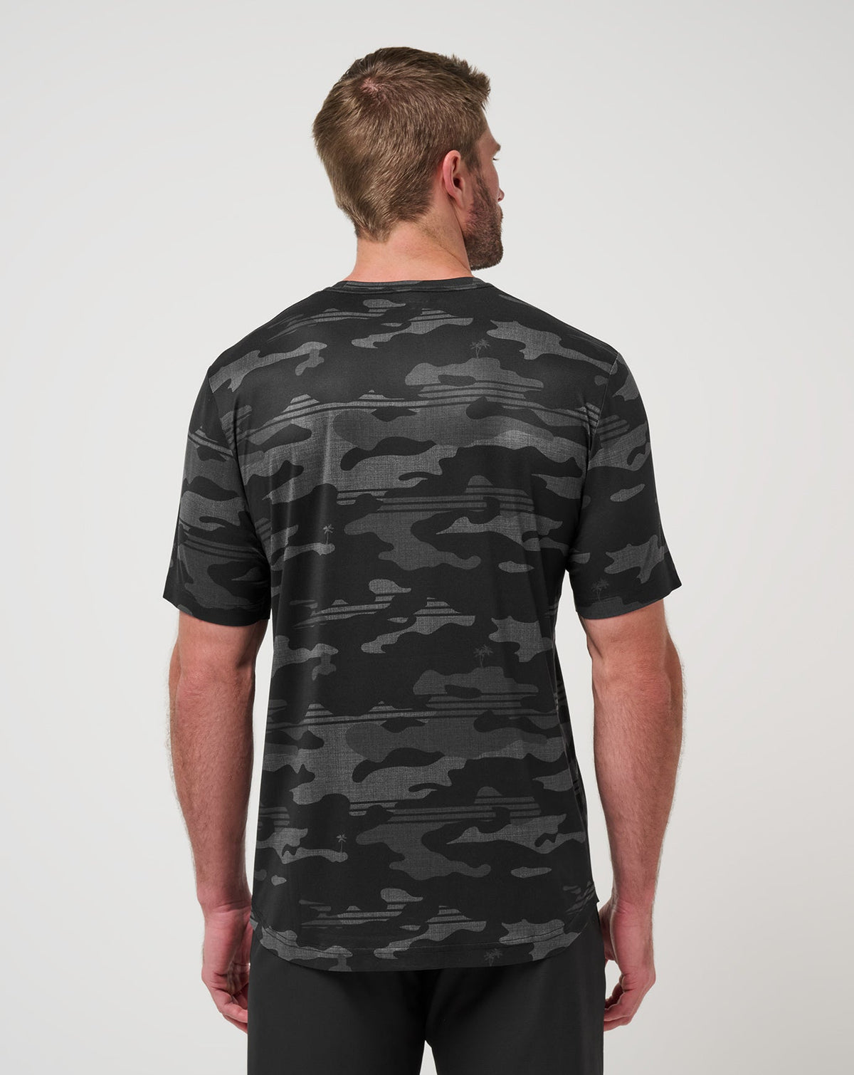 Season Stealth Tee Black | Travis Mathew Deals