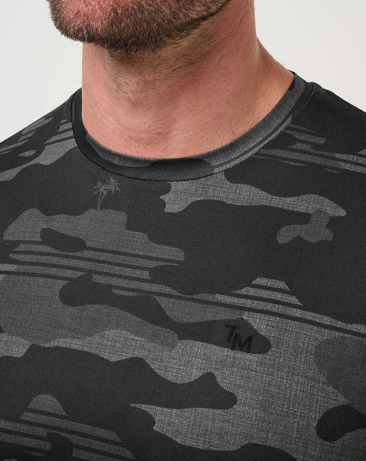 Season Stealth Tee Black | Travis Mathew Deals