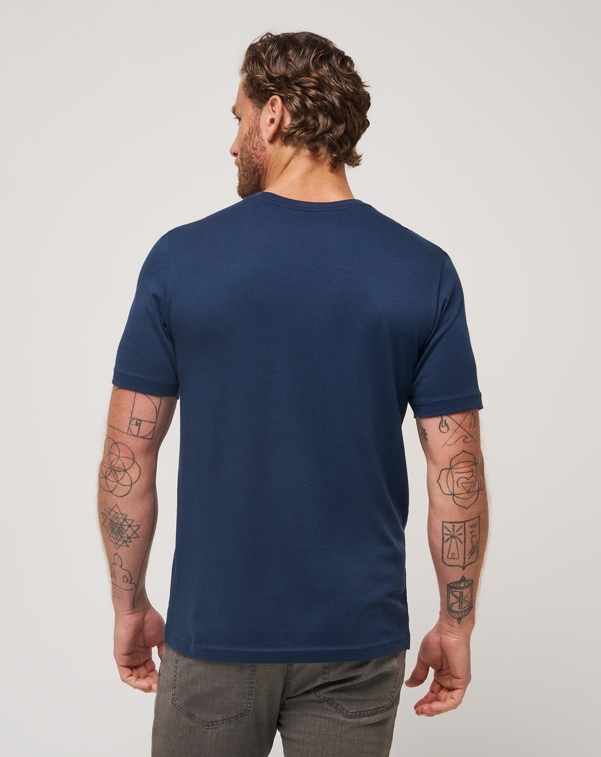 Plot Twist Tee Total Eclipse | Travis Mathew Hot Sale