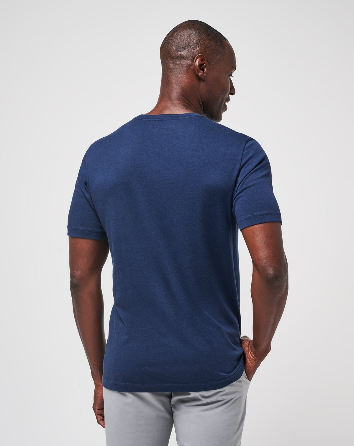 Barrel Ride Tee Total Eclipse | Travis Mathew Top Pick