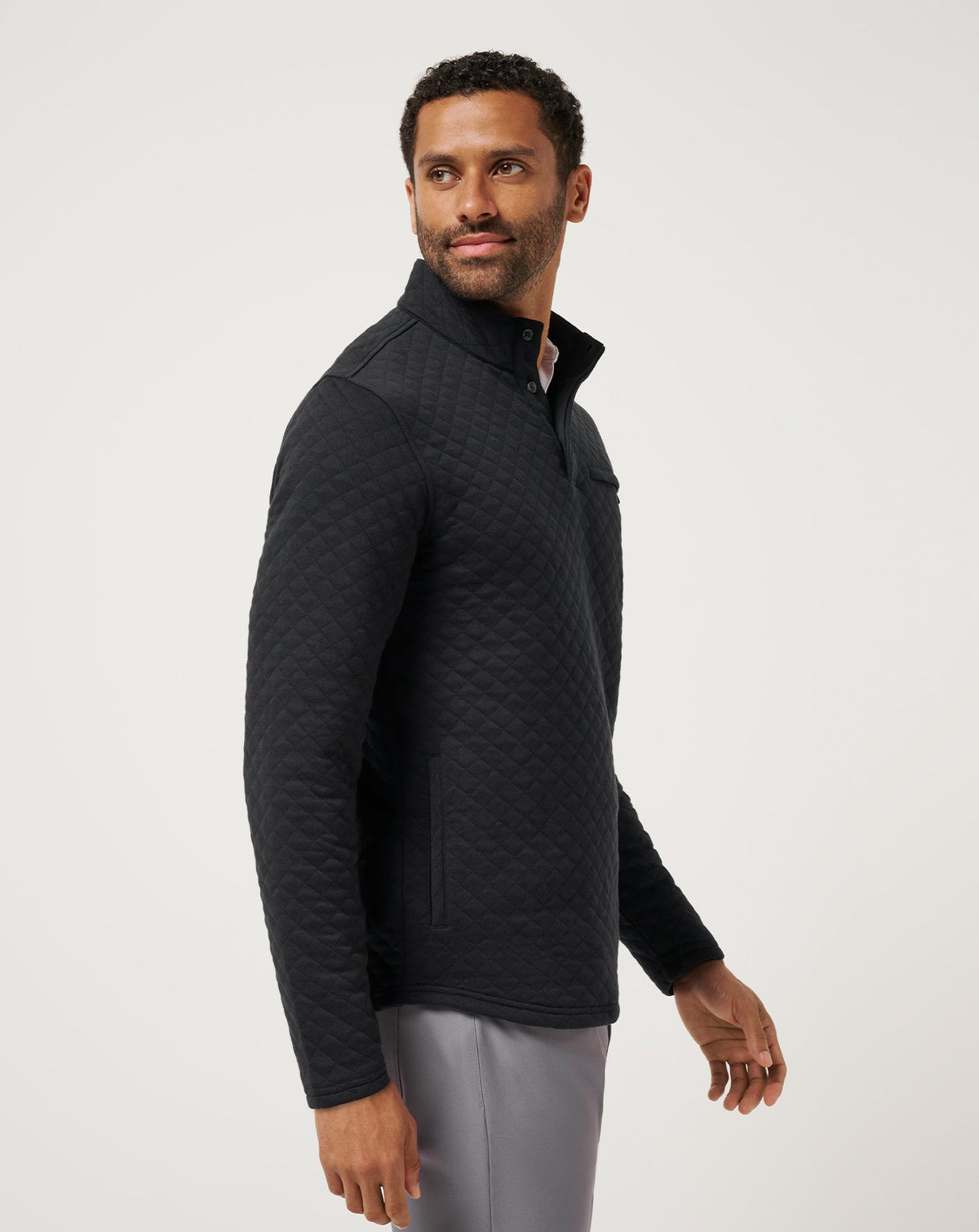 Transatlantic Quarter Zip Black | Travis Mathew Signature
