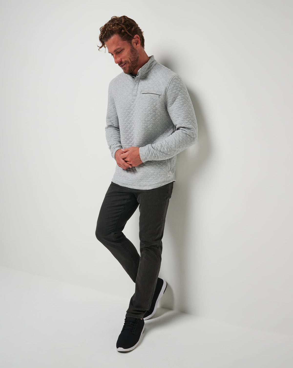 Transatlantic Quarter Zip Heather Light Grey | Travis Mathew Premium