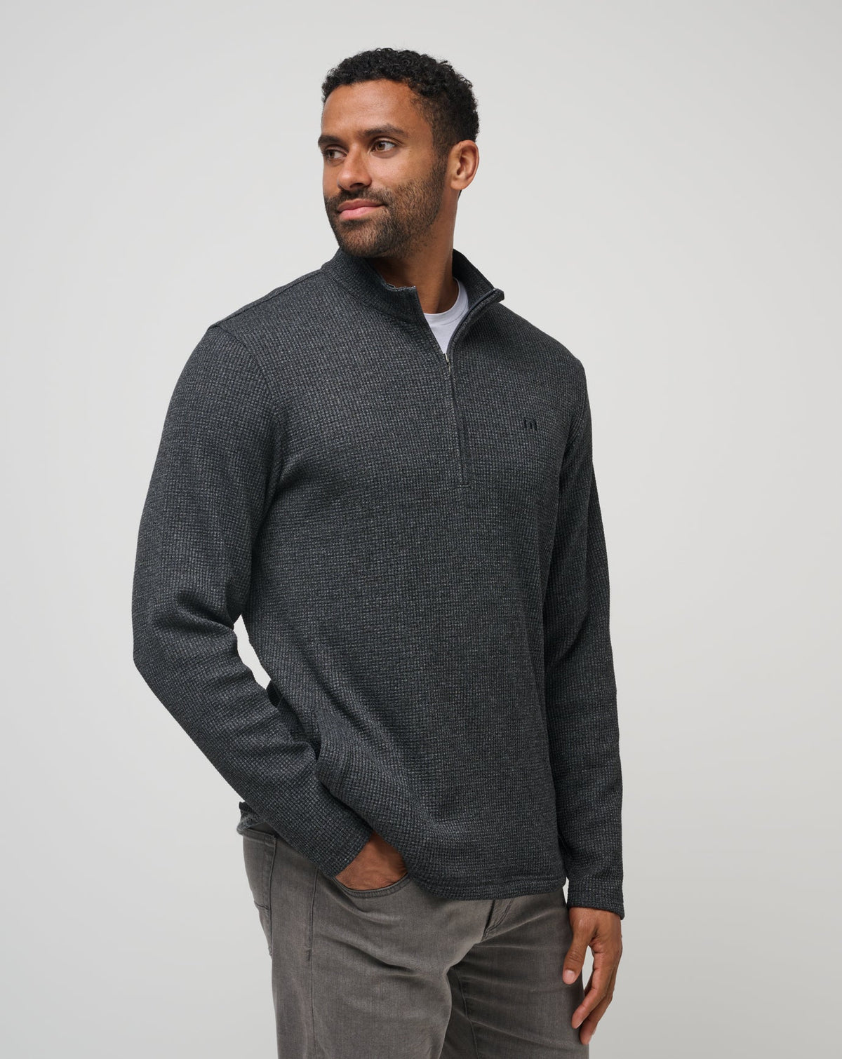 Last Sunset Quarter Zip Heather Dark Grey | Travis Mathew Signature