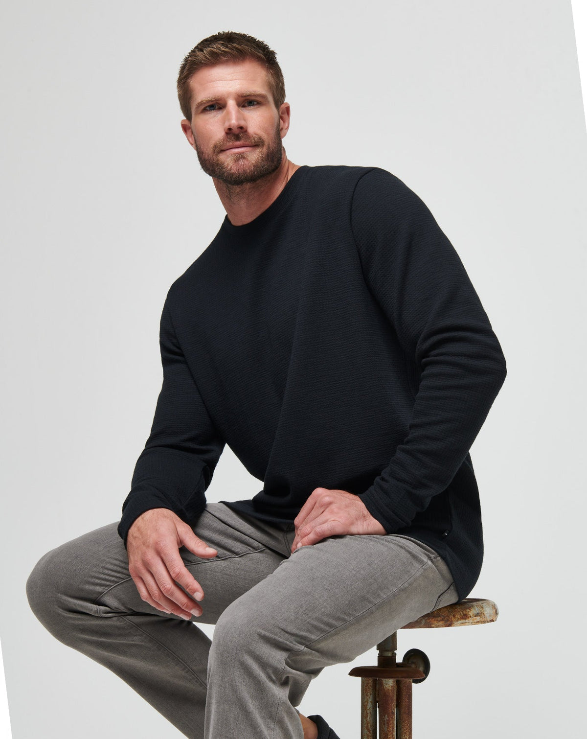 Cloud Waffle Crew Black | Travis Mathew Great Value