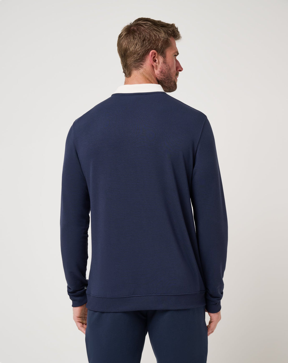 Amenities Collar Crew Total Eclipse | Travis Mathew Latest