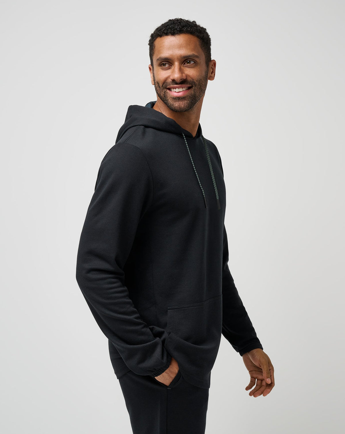 Sideslip Hoodie Black | Travis Mathew Exclusive