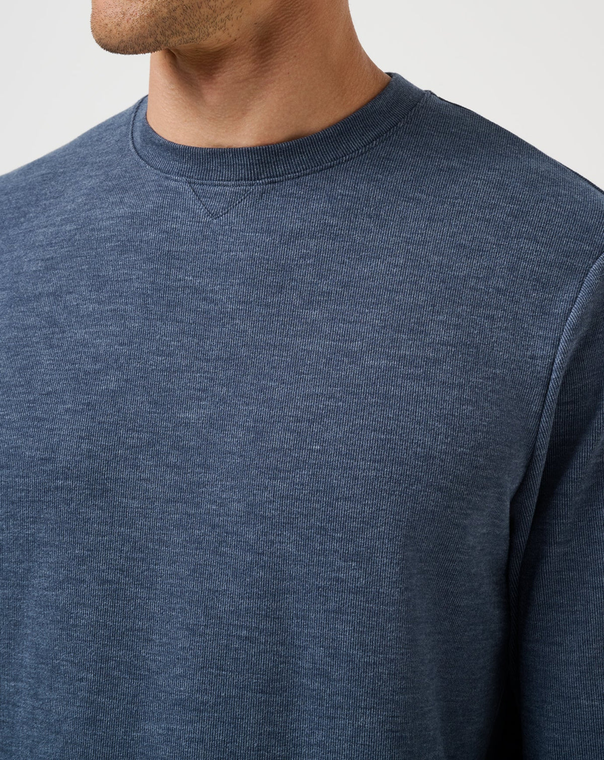 Cloud Sweater Heather Navy | Travis Mathew Top Pick