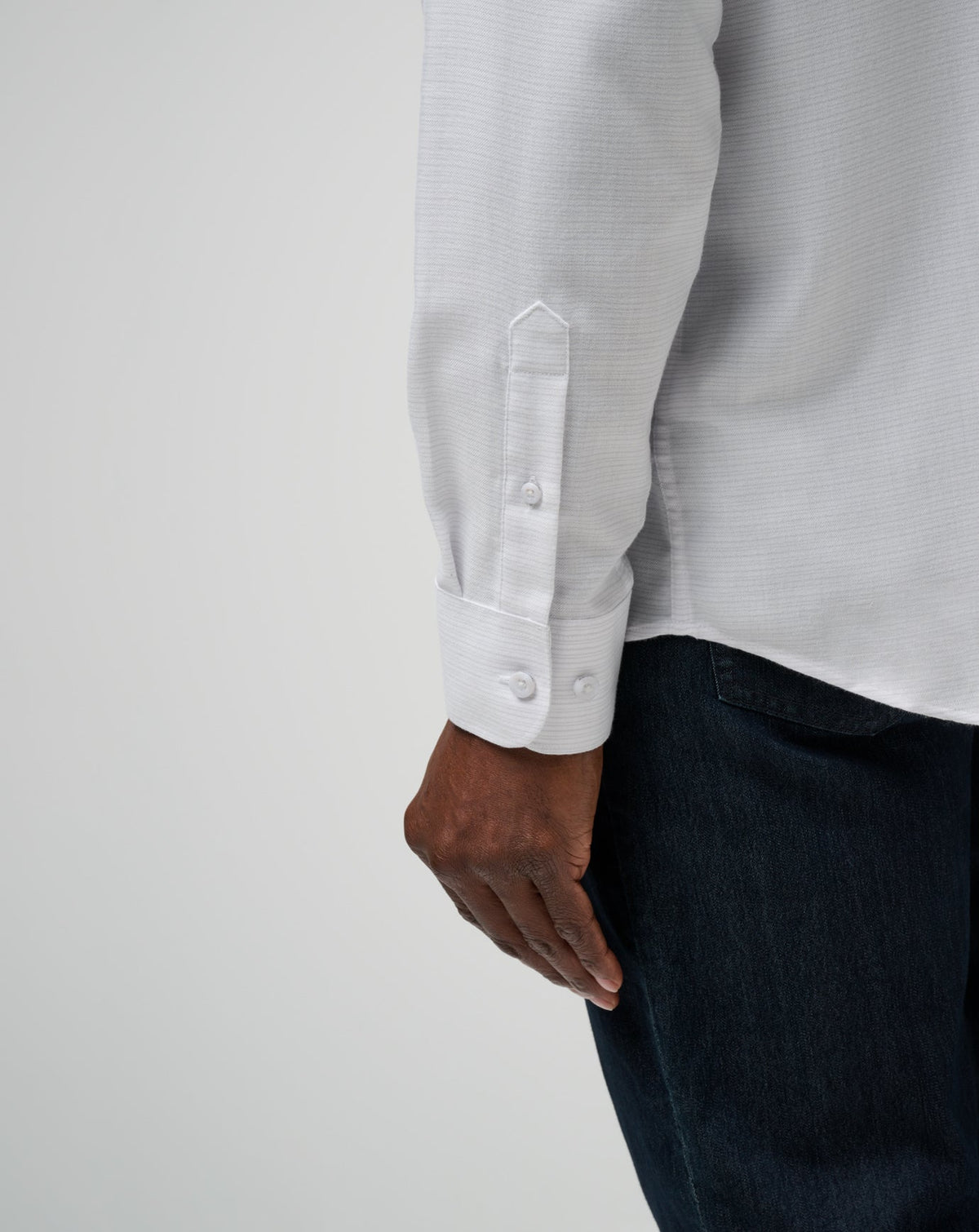 Little Leary Button-Up White | Travis Mathew Top Pick