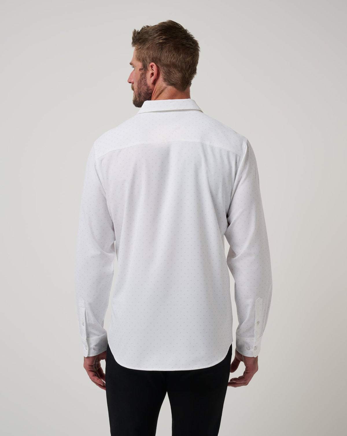 Techwoven Tidbits Button-Up White | Travis Mathew Great Value