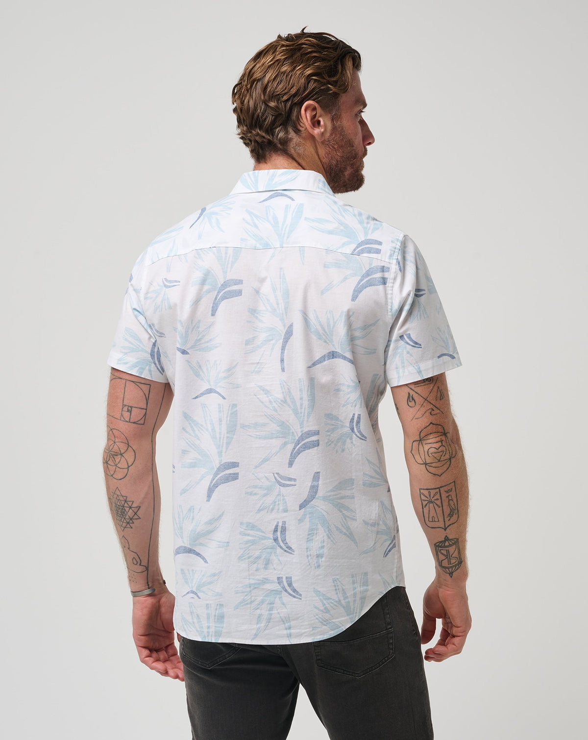 The Thick Of It Button-Up White/Quiet Harbor | Travis Mathew Hot Sale