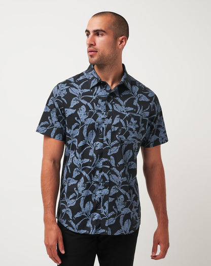 Photo Finish Button-Up Black | Travis Mathew Everyday