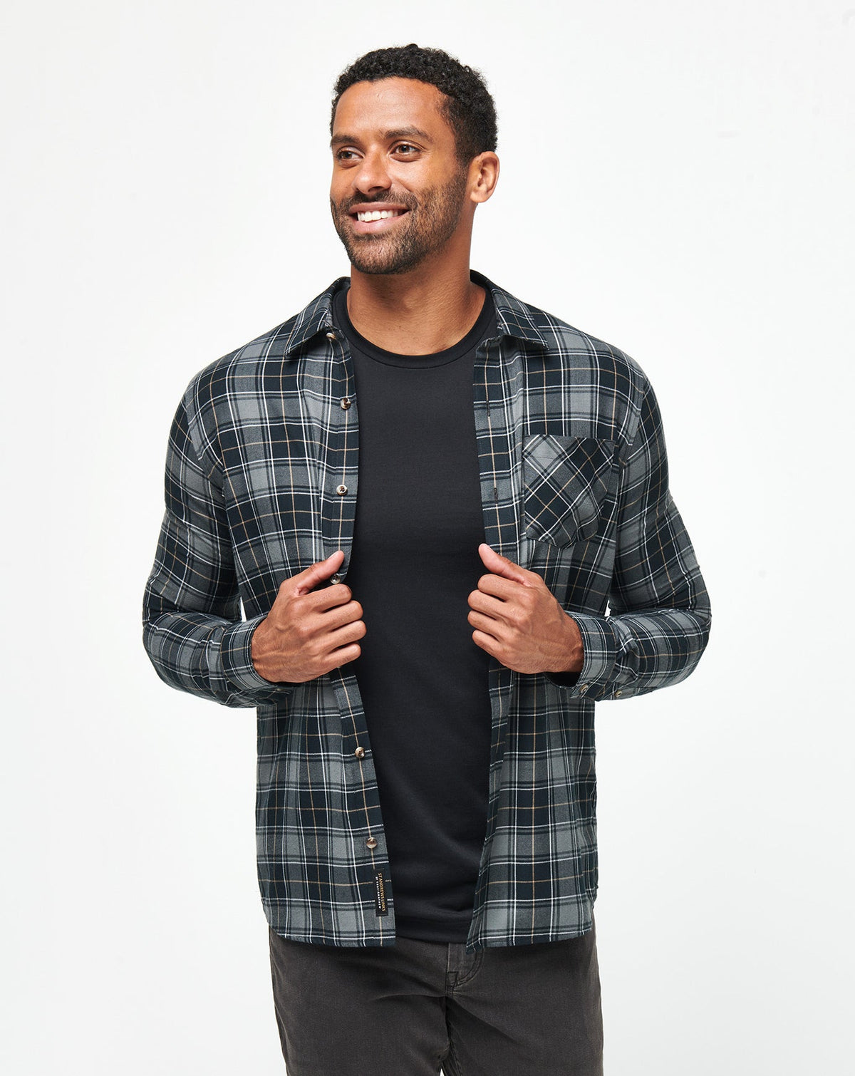 Sir Travis Button-Up Black | Travis Mathew Popular