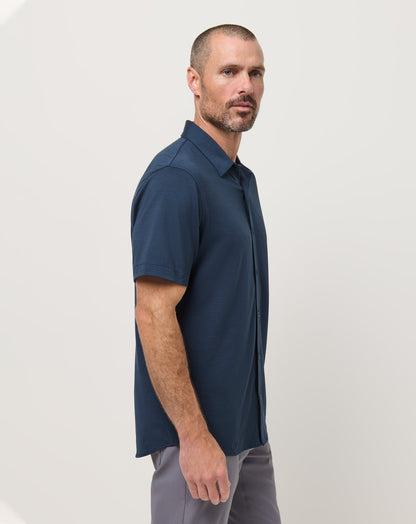 The Heater Button-Up Total Eclipse | Travis Mathew Essential