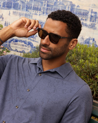 Knit Featherweight Tides Button-Up Mood Indigo/Vintage Indigo | Travis Mathew Everyday