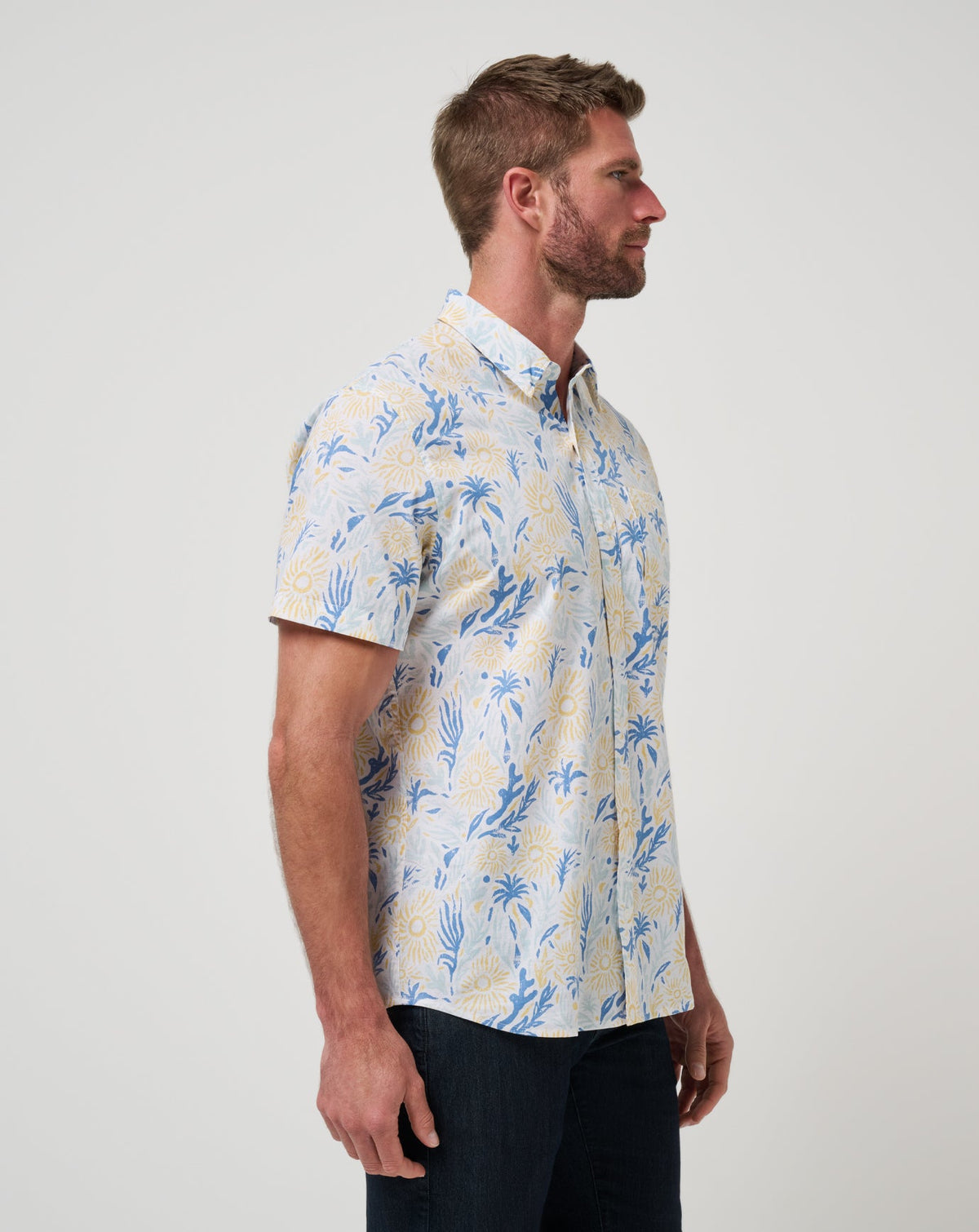 Souvenir City Button-Up White | Travis Mathew Great Value