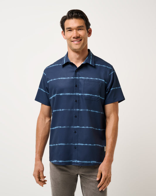 Techwoven Sundaze Button-Up Total Eclipse | Travis Mathew Classic