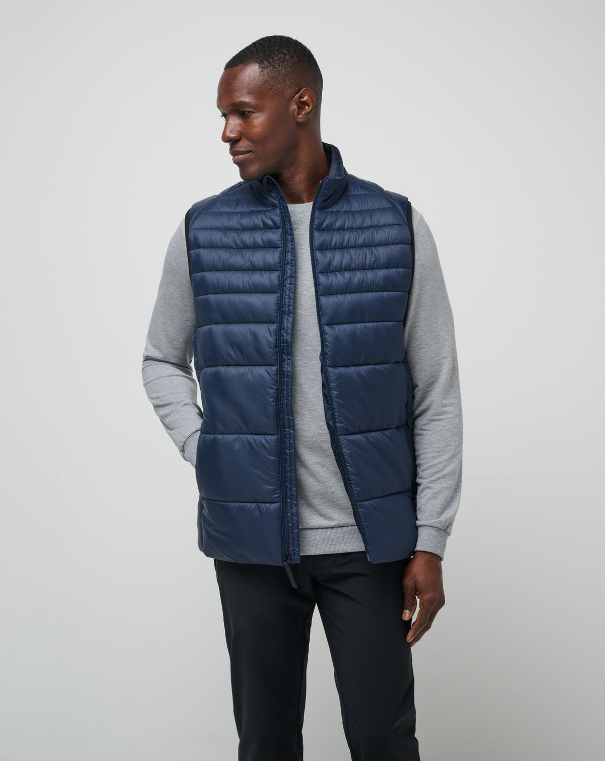 Aves Tech Puffer Vest Total Eclipse | Travis Mathew Deals