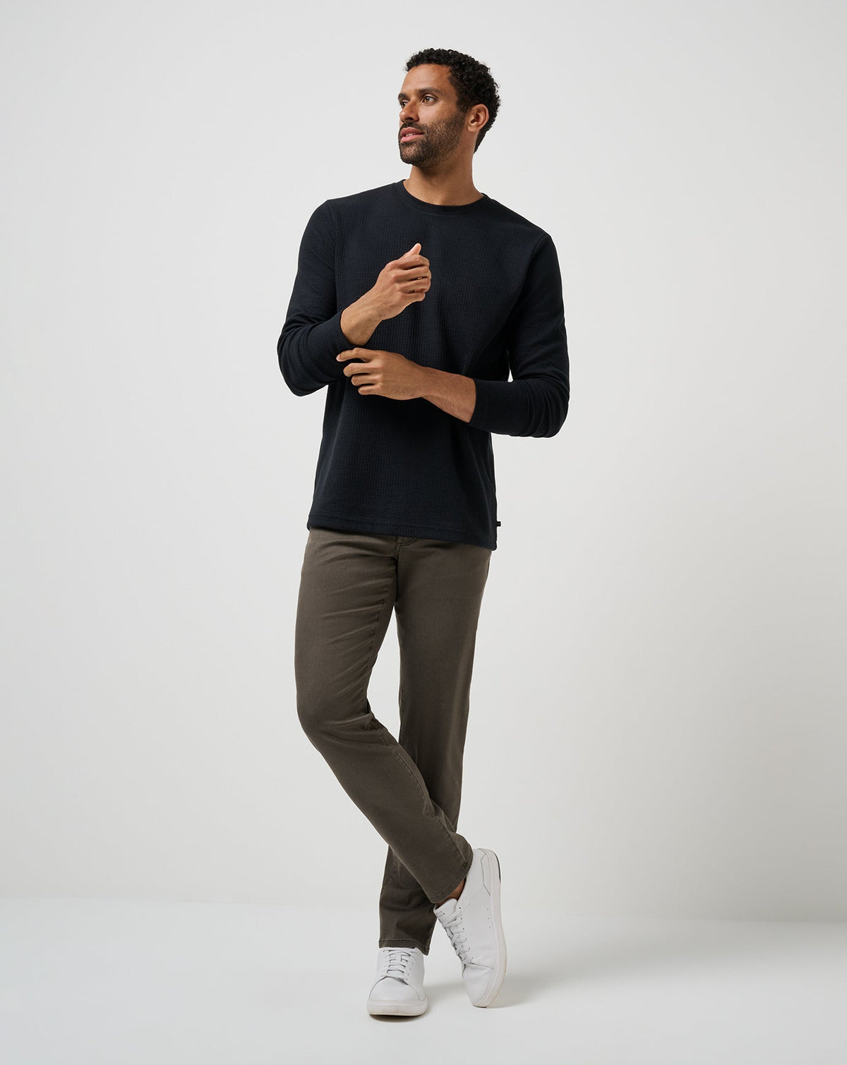 Legacy Featherweight Jeans Dark Green | Travis Mathew Great Value